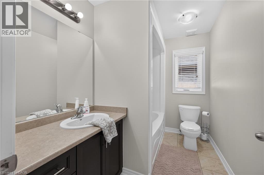 5 Narbonne Crescent, Stoney Creek, Ontario  L8J 0J8 - Photo 41 - 40845317