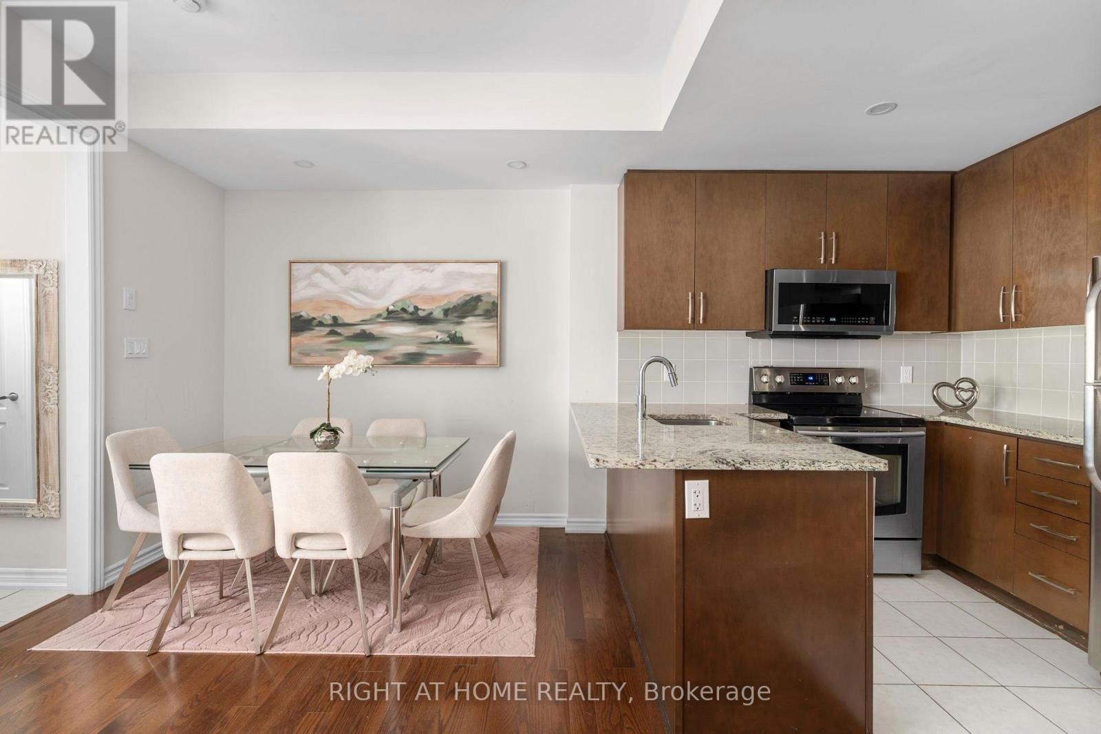 31 - 27 Coneflower Crescent, Toronto, Ontario  M2R 0A5 - Photo 10 - C13694318