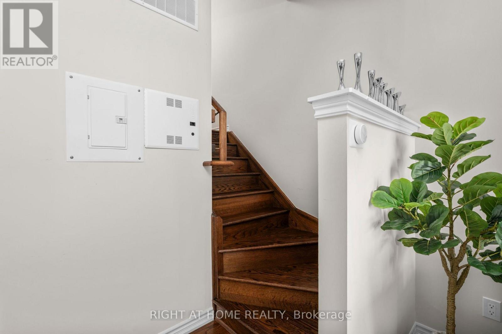 31 - 27 Coneflower Crescent, Toronto, Ontario  M2R 0A5 - Photo 21 - C13694318