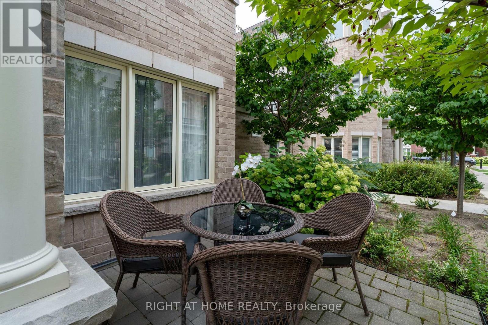 31 - 27 Coneflower Crescent, Toronto, Ontario  M2R 0A5 - Photo 37 - C13694318