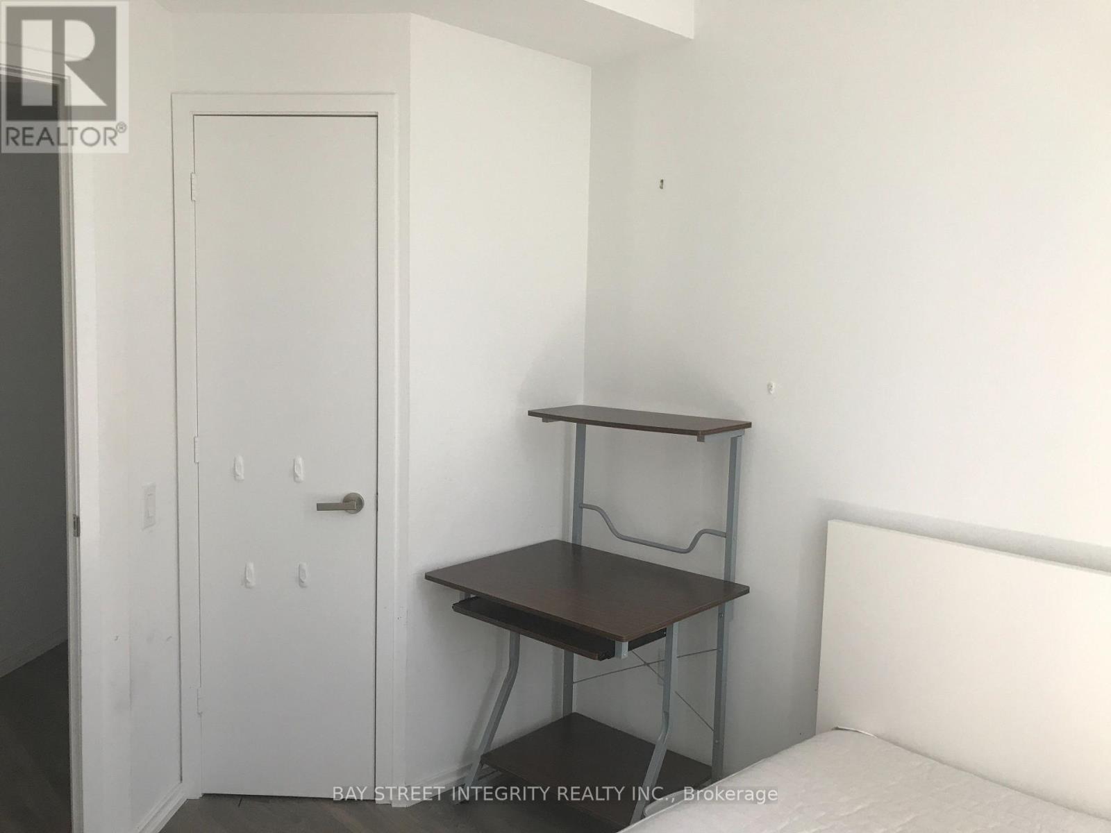 802 - 45 Charles Street E, Toronto, Ontario  M4Y 1S2 - Photo 4 - C13694358