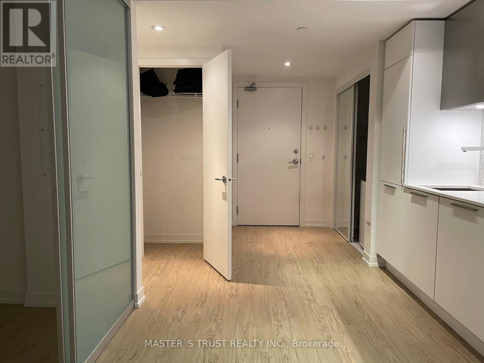 4118 - 85 Wood Street, Toronto, Ontario  M4Y 0E8 - Photo 2 - C13694360