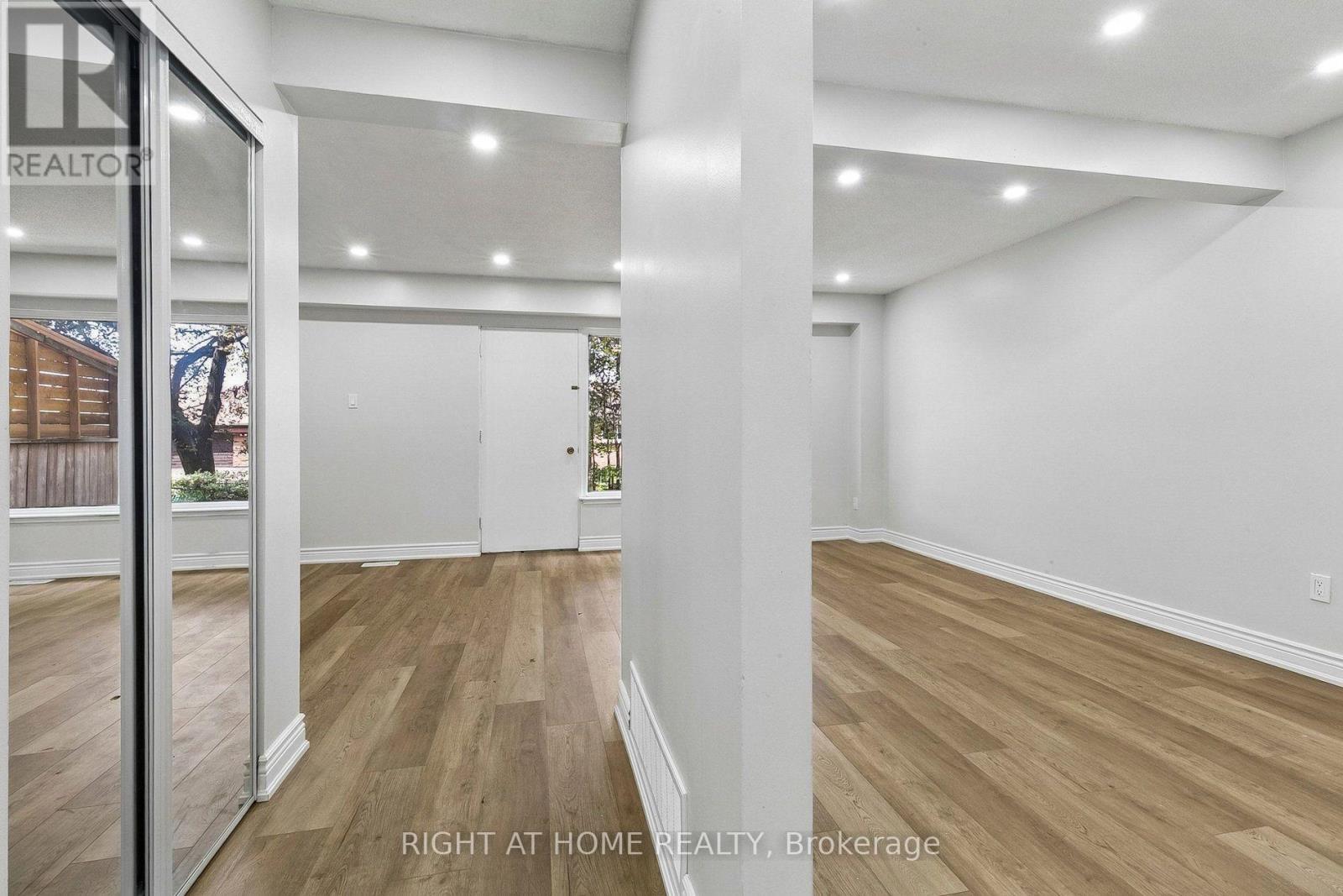 29 Cheatham Place, Toronto, Ontario  M1B 1C1 - Photo 4 - E13694352