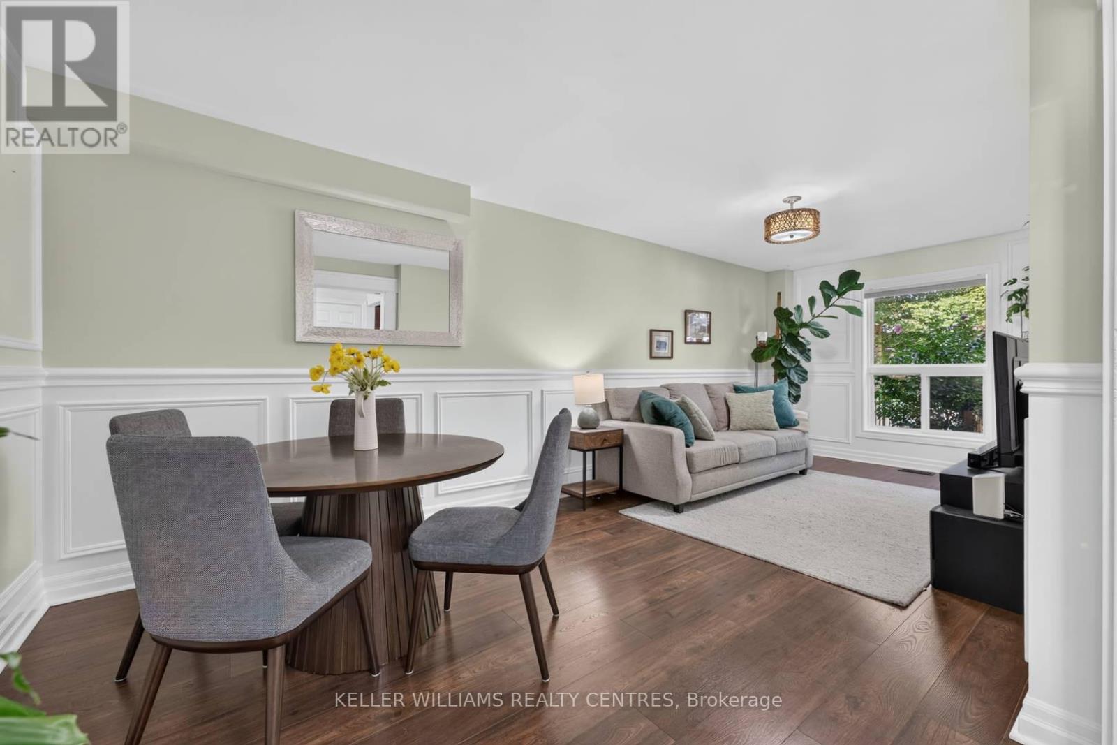 12 Lancaster Court, Georgina, Ontario  L4P 4A1 - Photo 6 - N13694324