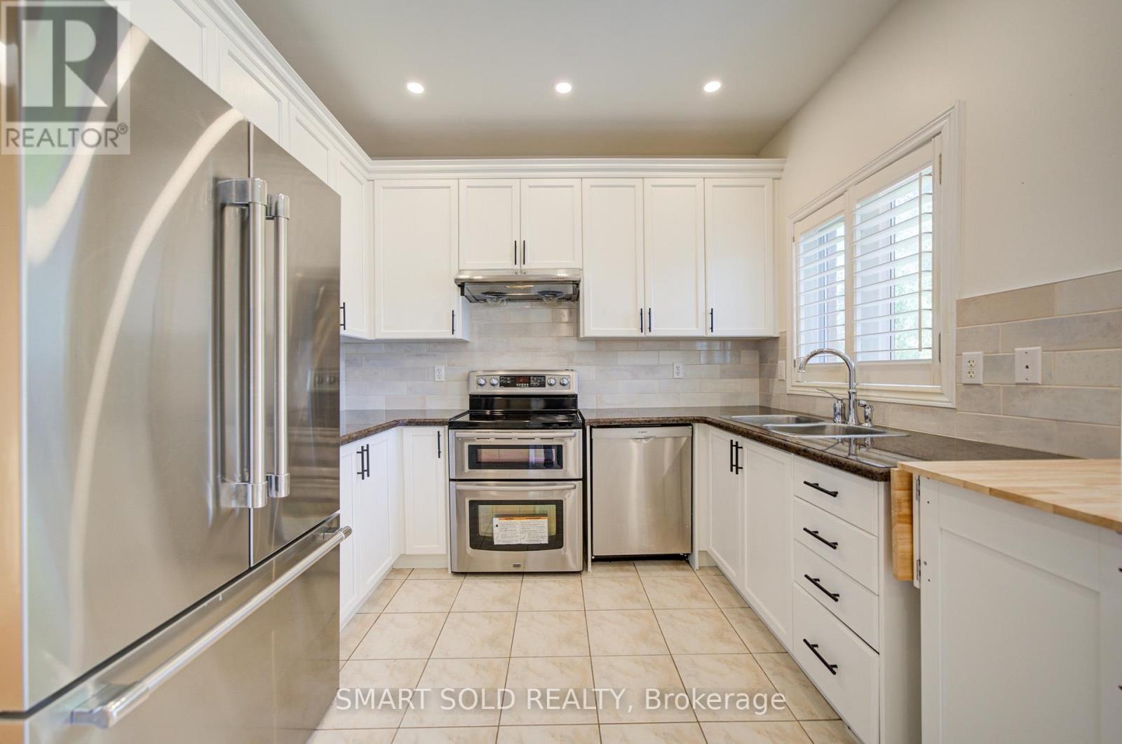 39 Schuster Lane, Vaughan, Ontario  L4J 8Y7 - Photo 12 - N13694334