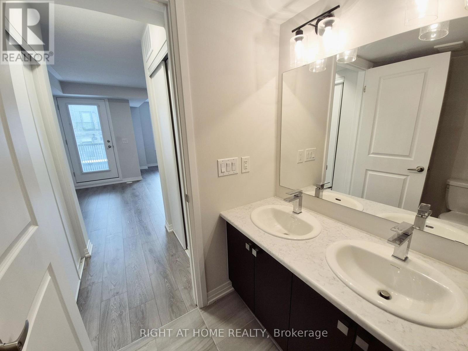 12 - 70 Baynes Way, Bradford West Gwillimbury, Ontario  L3Z 4M3 - Photo 15 - N13694350