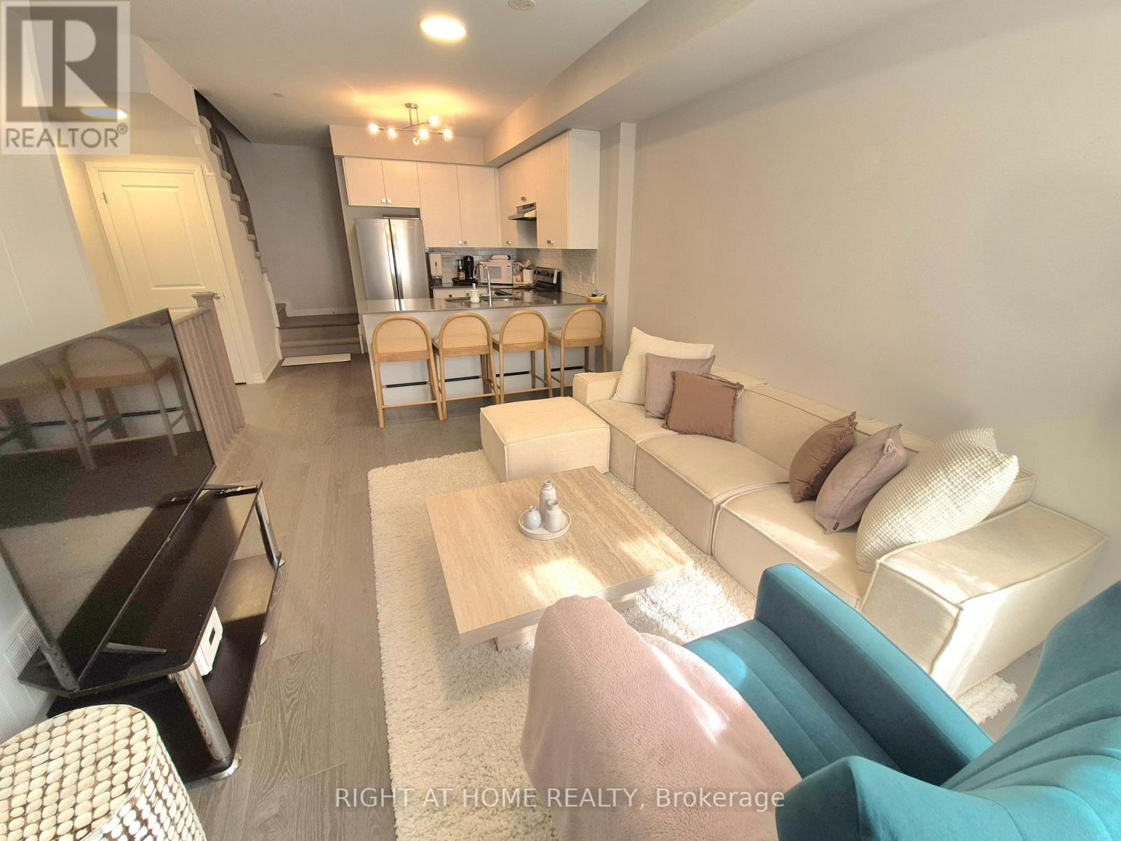 12 - 70 Baynes Way, Bradford West Gwillimbury, Ontario  L3Z 4M3 - Photo 4 - N13694350