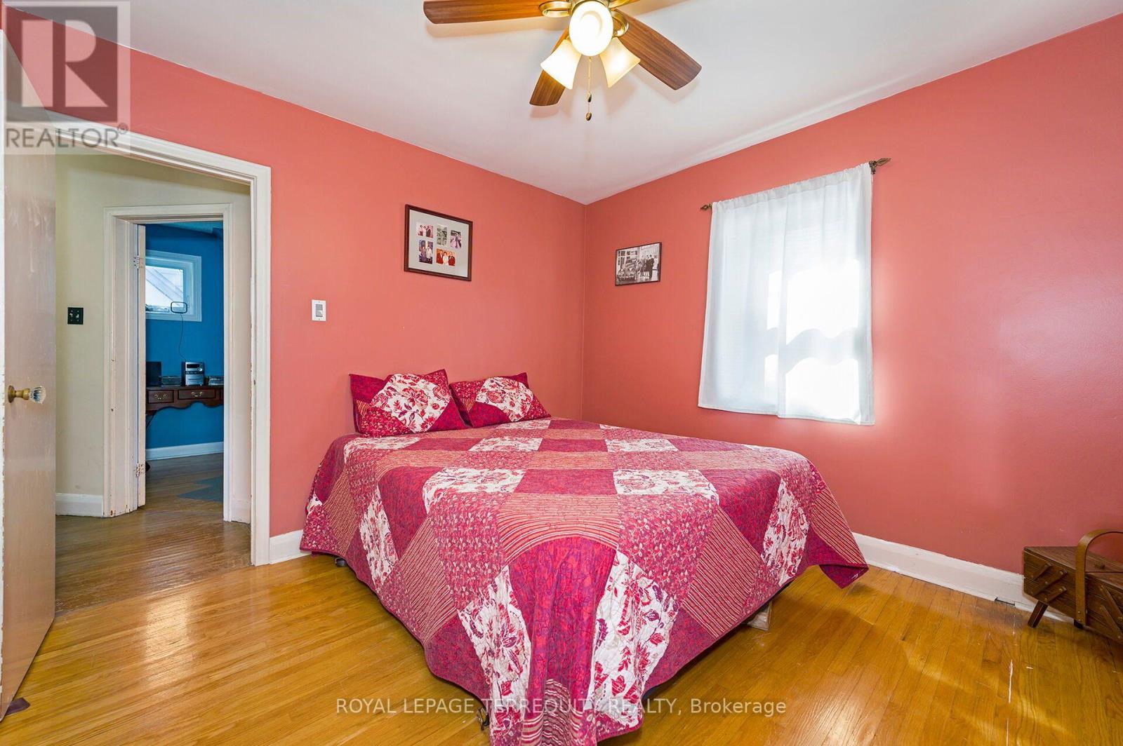 2307 Lawrence Avenue W, Toronto, Ontario  M9P 2A7 - Photo 16 - W13694344