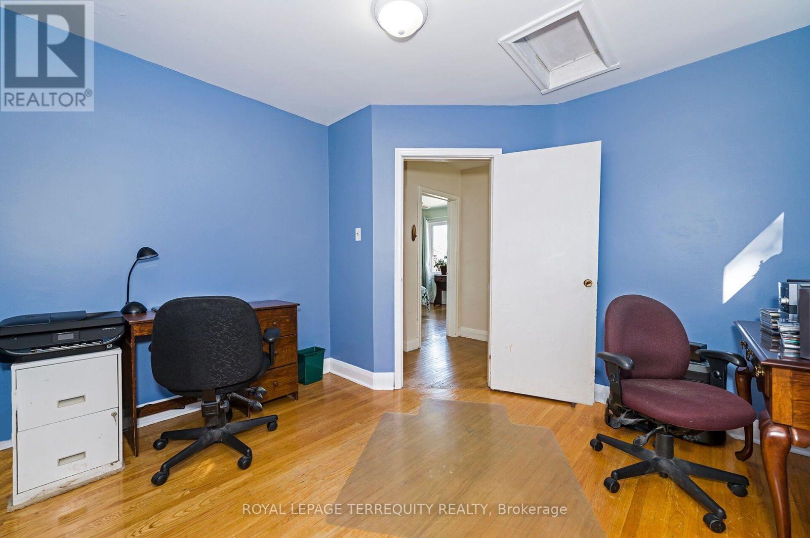 2307 Lawrence Avenue W, Toronto, Ontario  M9P 2A7 - Photo 18 - W13694344