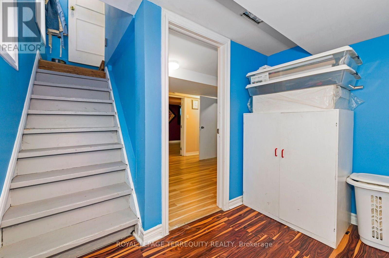 2307 Lawrence Avenue W, Toronto, Ontario  M9P 2A7 - Photo 19 - W13694344