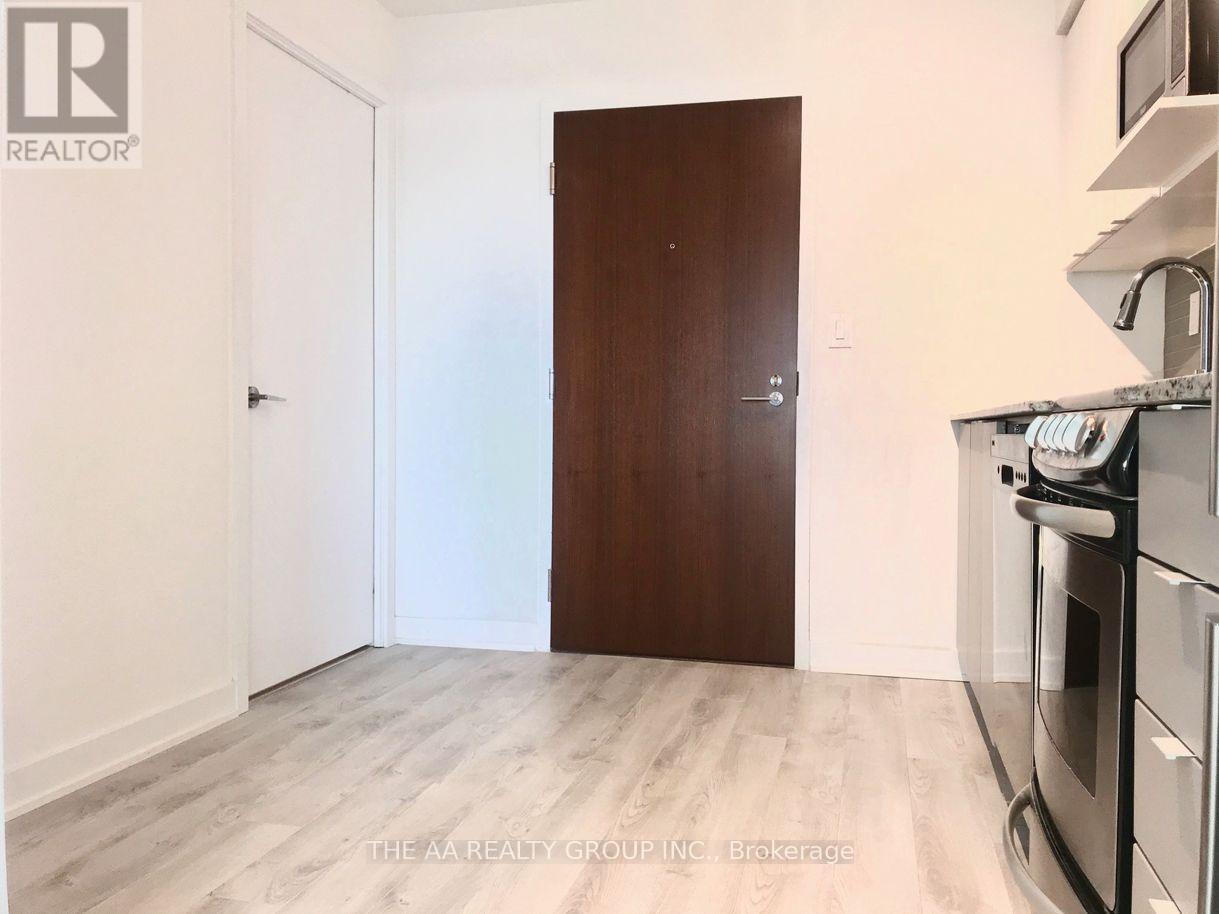 1010 - 160 Flemington Road, Toronto, Ontario  M6A 2P3 - Photo 8 - W13694348