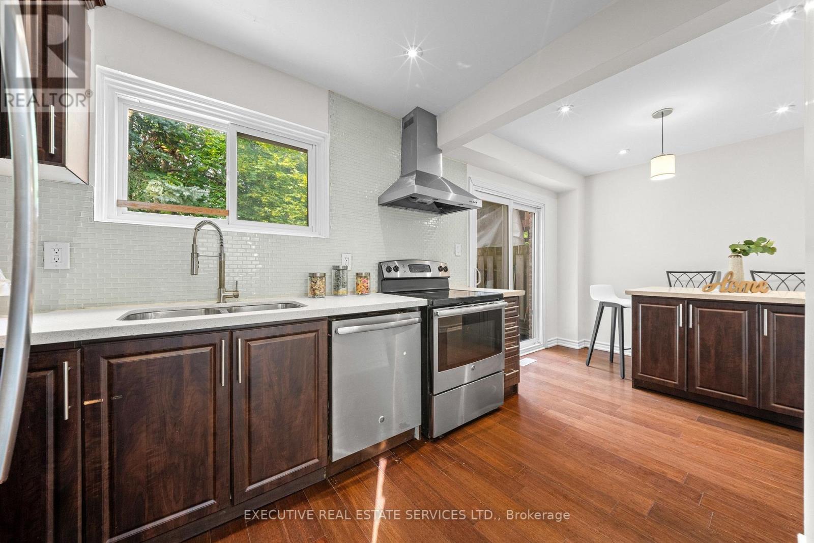 100 Centre Street N, Brampton, Ontario  L6V 2Z3 - Photo 14 - W13694368