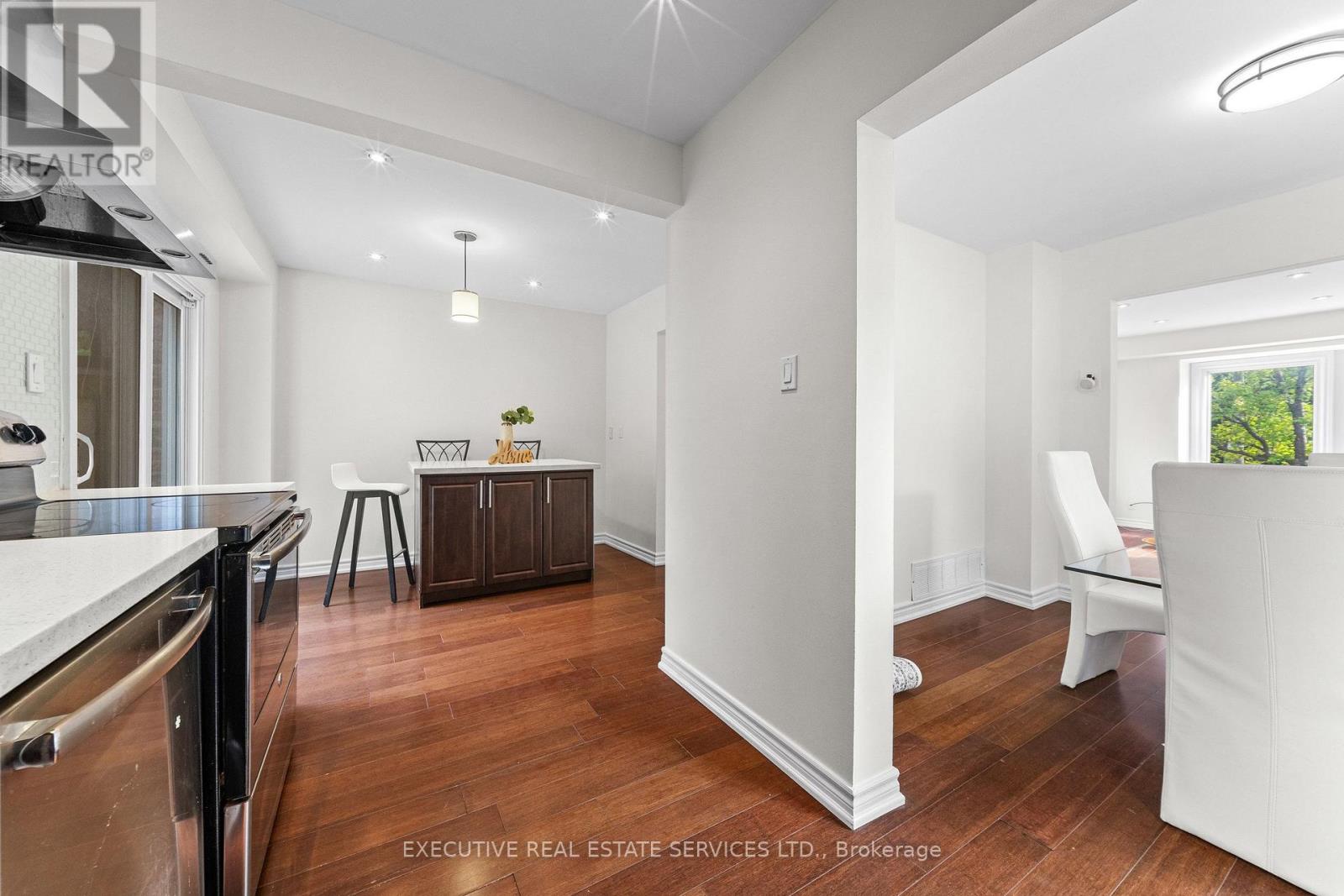 100 Centre Street N, Brampton, Ontario  L6V 2Z3 - Photo 15 - W13694368
