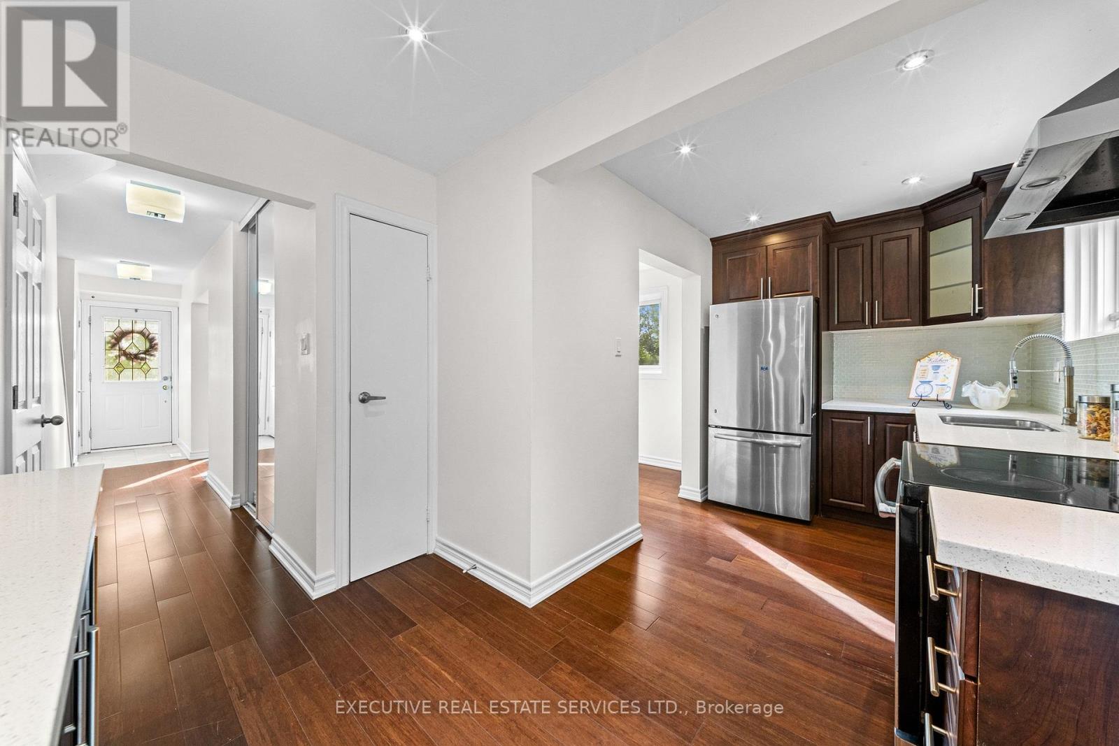 100 Centre Street N, Brampton, Ontario  L6V 2Z3 - Photo 16 - W13694368
