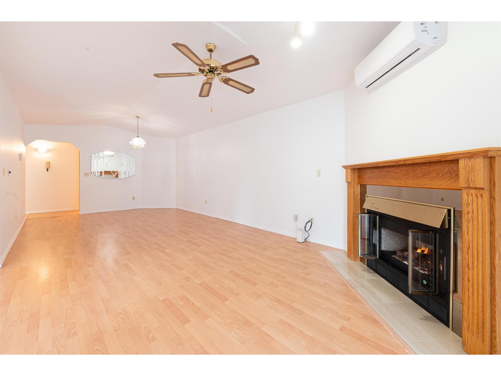 205 10584 153 Street, Surrey, British Columbia  V3R 9V1 - Photo 4 - R3137793