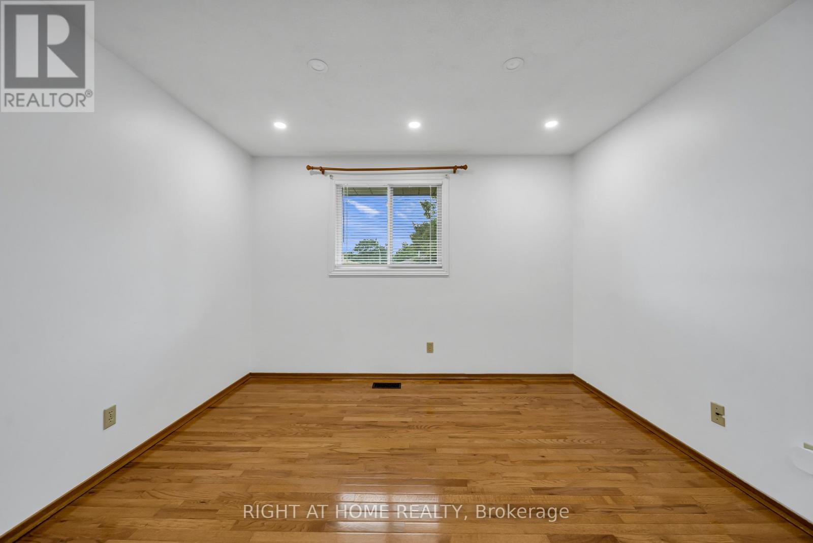 115 Countryside (Main Only) Crescent, Kitchener, Ontario  N2E 2S8 - Photo 23 - X13694338