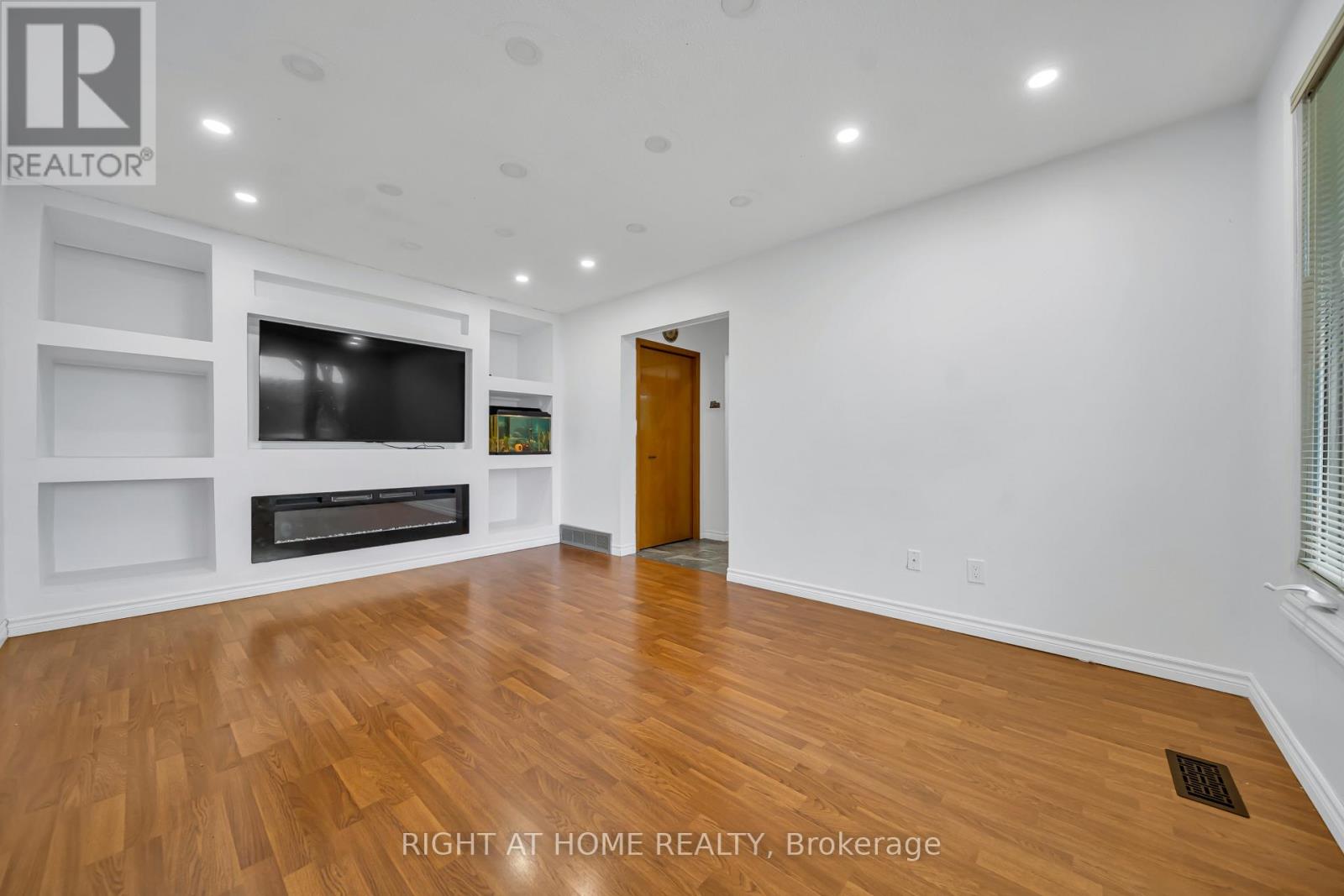 115 Countryside (Main Only) Crescent, Kitchener, Ontario  N2E 2S8 - Photo 9 - X13694338