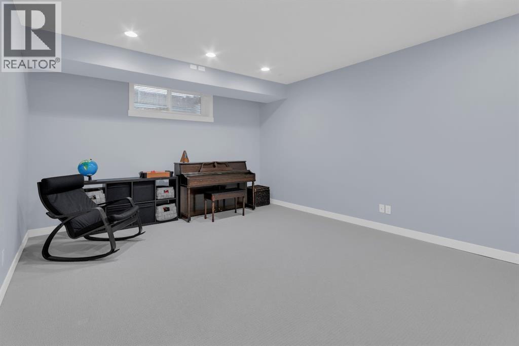 4616 82 Street NW, Calgary, Alberta  T3B 2P7 - Photo 32 - A2334626