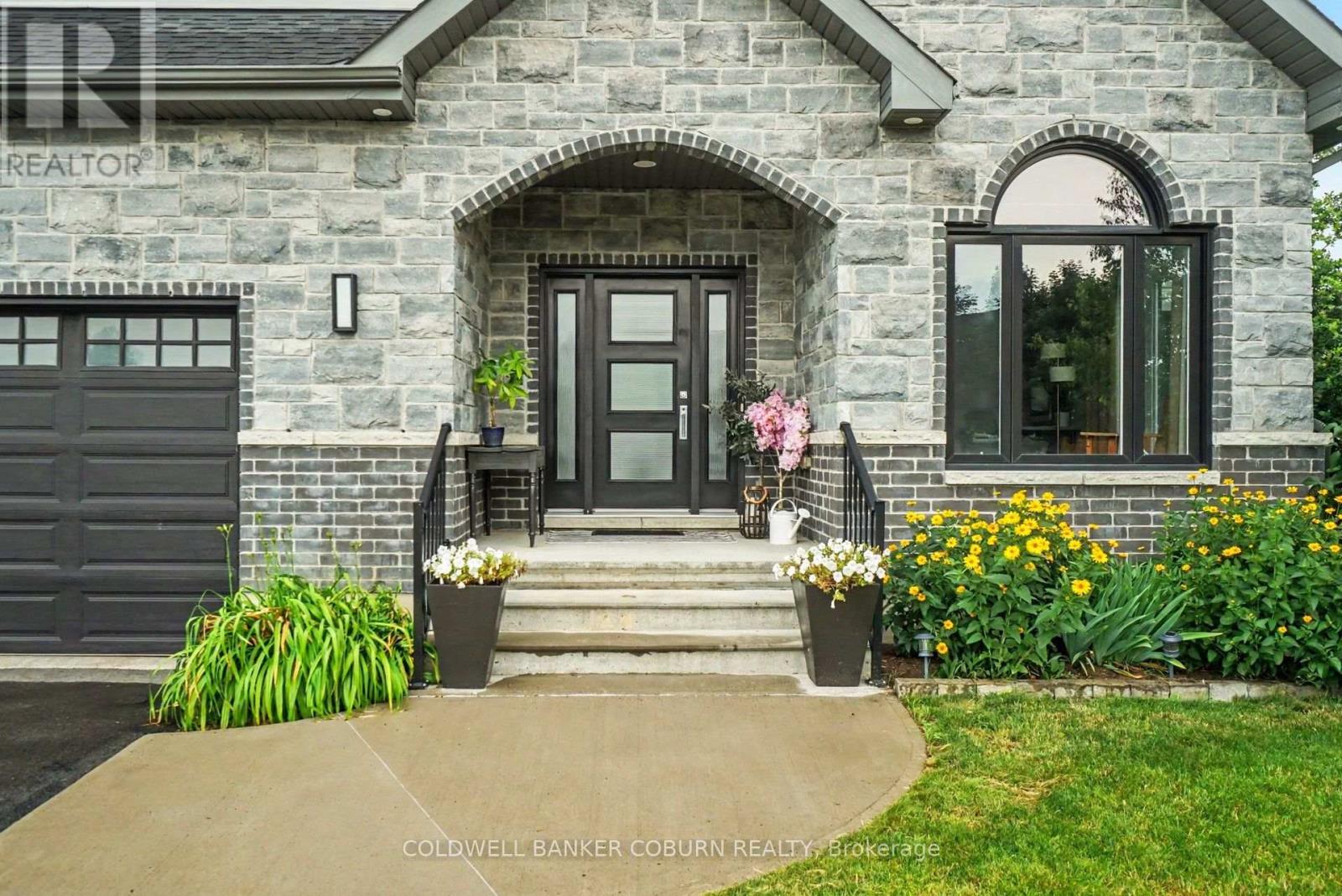 88 Tabitha Crescent, North Dundas, Ontario  K0C 1H0 - Photo 2 - X13694386