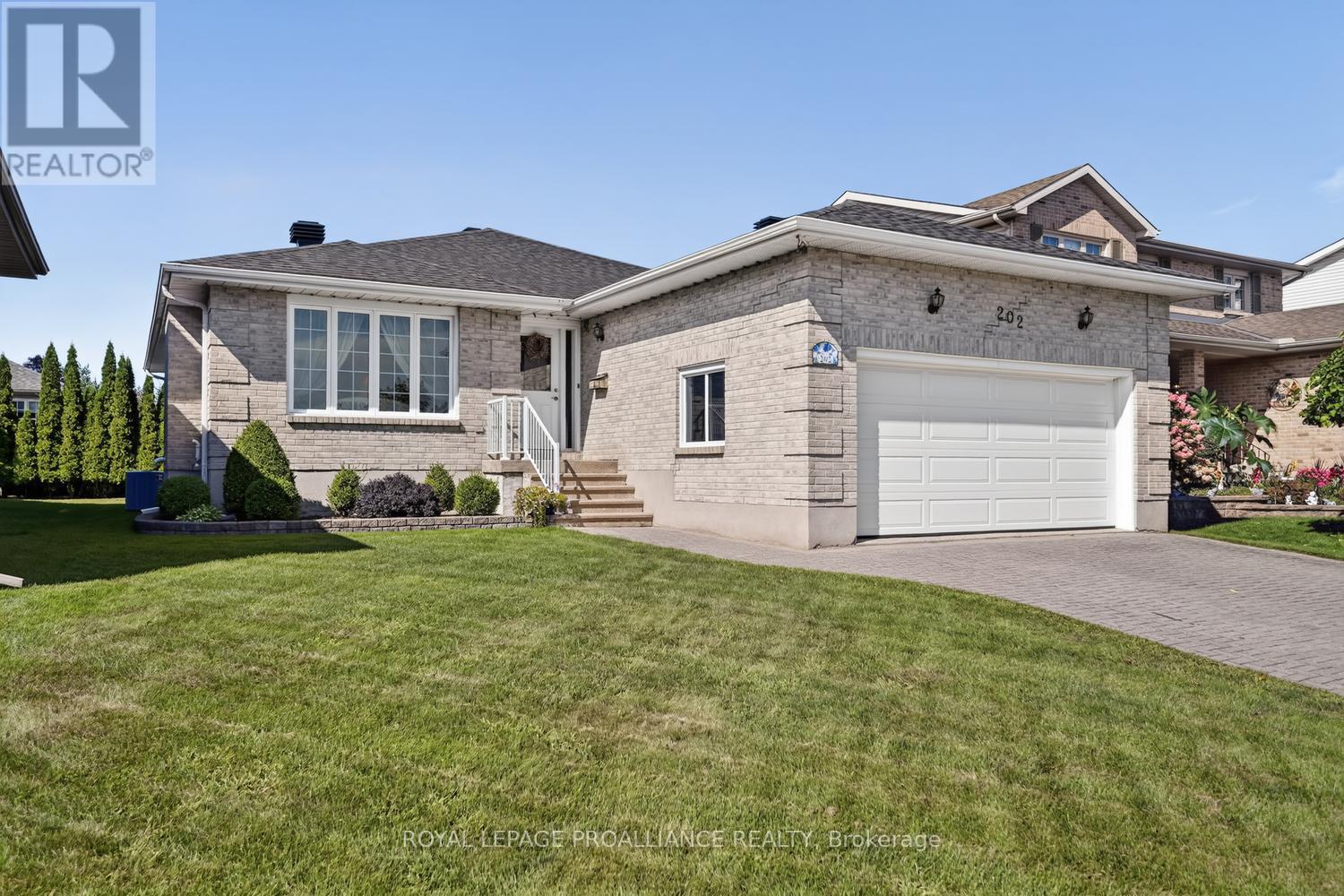202 BELEY STREET, Brockville, Ontario