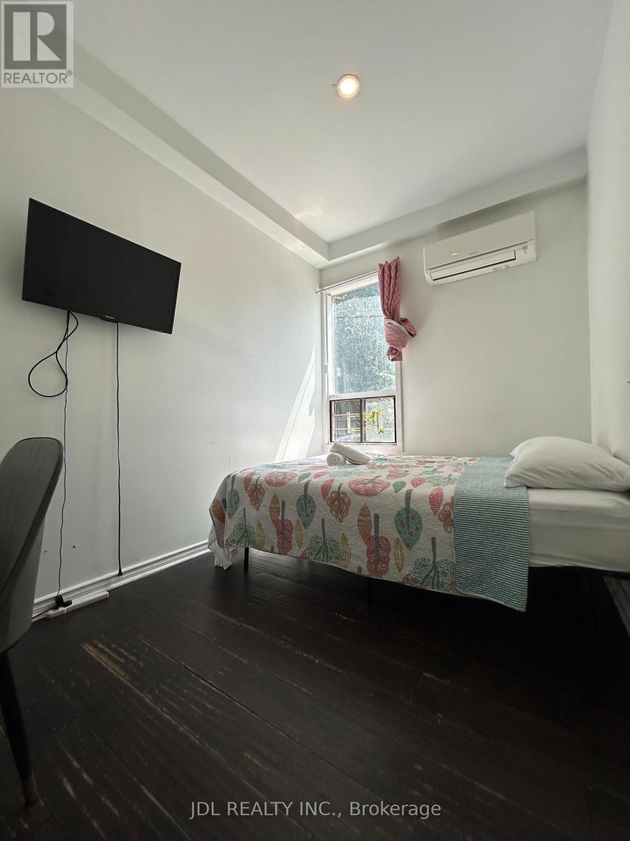 Suite A Main Floor - 3 Pembroke St Street, Toronto, Ontario  M5A 2N6 - Photo 6 - C13694380