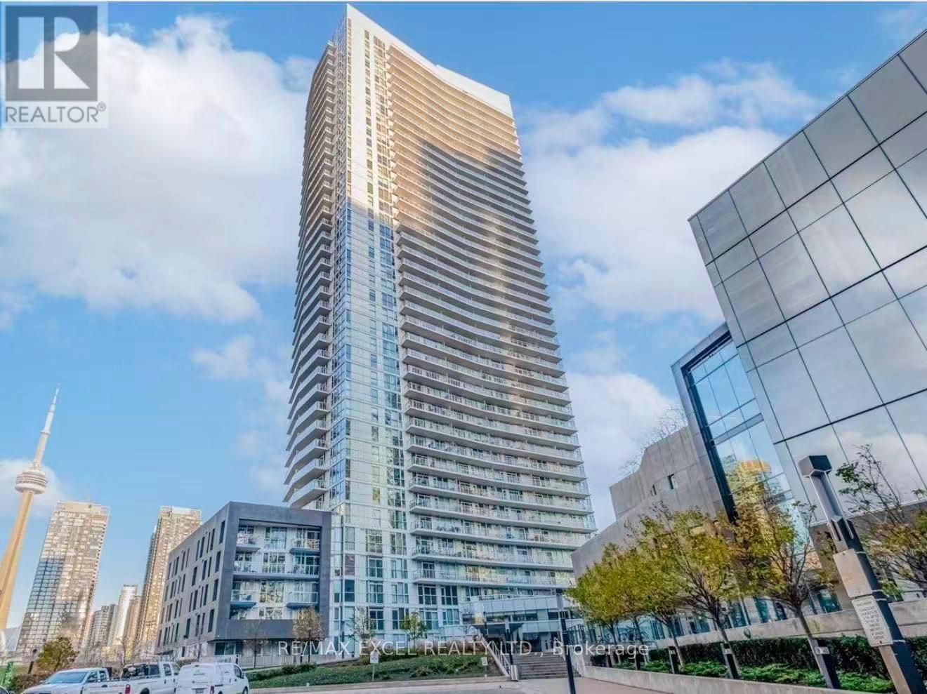 1915 - 75 QUEENS WHARF ROAD, Toronto, Ontario