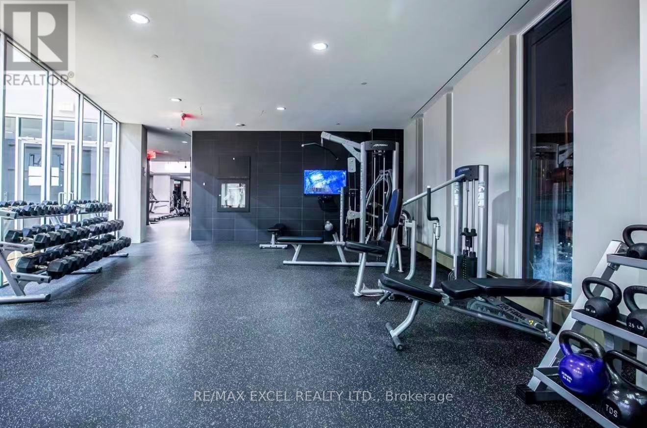 1915 - 75 Queens Wharf Road, Toronto, Ontario  M5V 0J8 - Photo 12 - C13694402