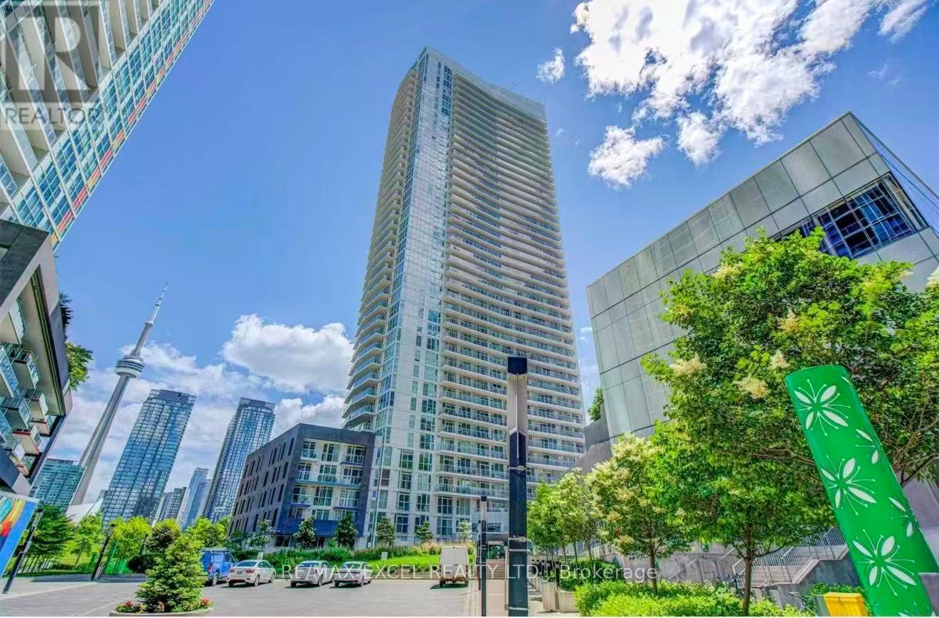 1915 - 75 Queens Wharf Road, Toronto, Ontario  M5V 0J8 - Photo 2 - C13694402