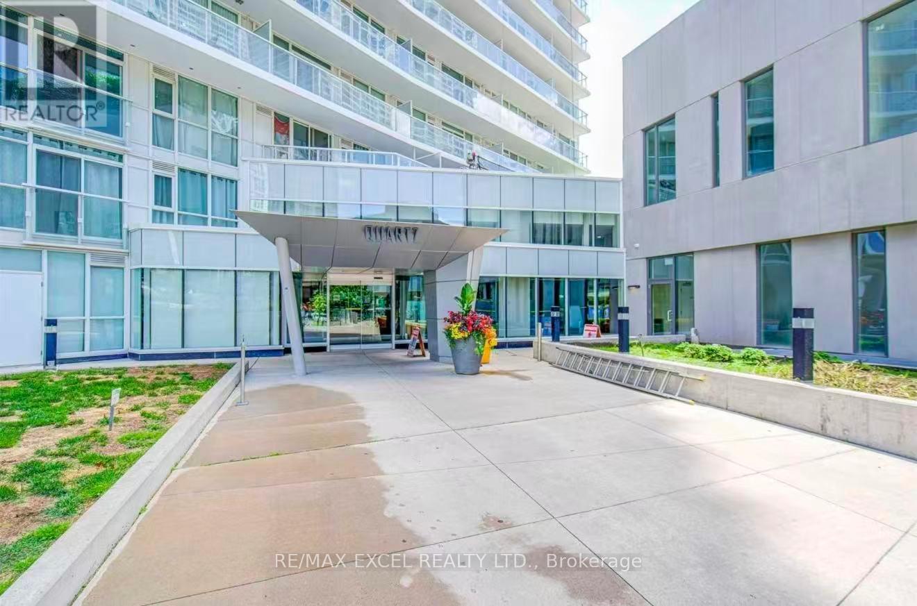 1915 - 75 Queens Wharf Road, Toronto, Ontario  M5V 0J8 - Photo 5 - C13694402