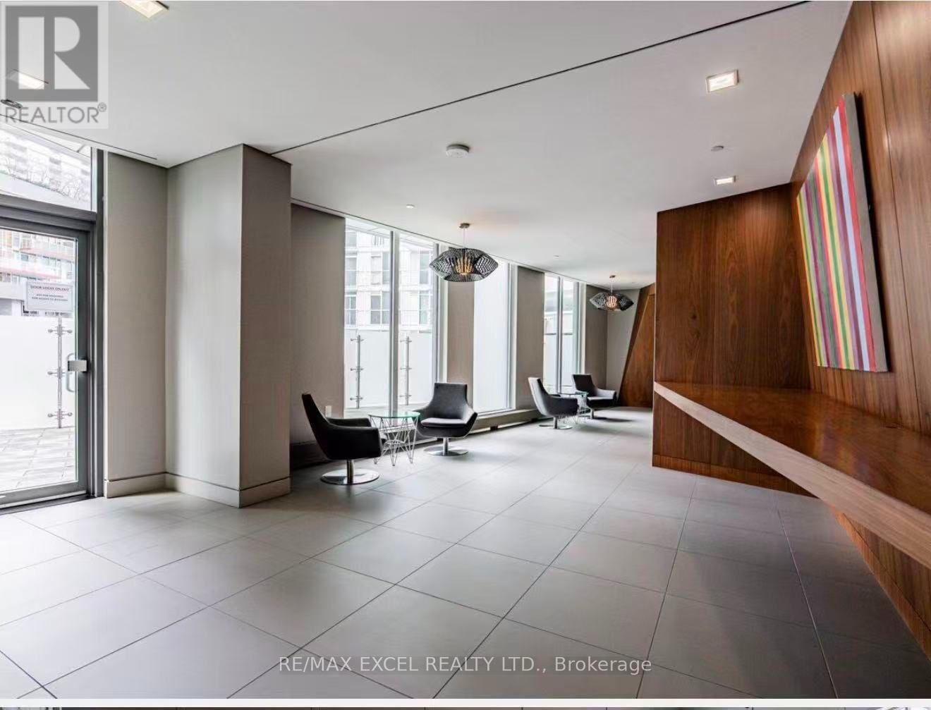 1915 - 75 Queens Wharf Road, Toronto, Ontario  M5V 0J8 - Photo 8 - C13694402