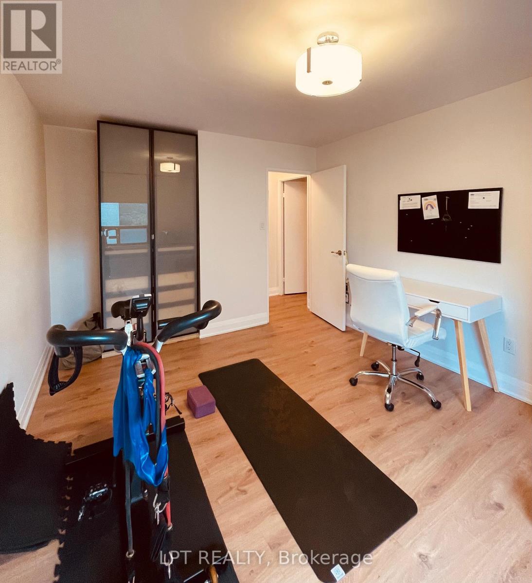 402 - 22 Shallmar Boulevard, Toronto, Ontario  M5N 2Z8 - Photo 16 - C13694412
