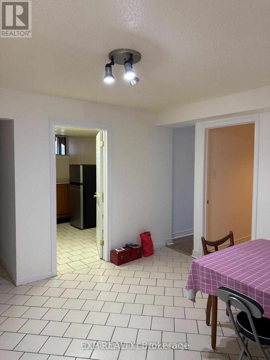 Lower - 20 Maureen Drive N, Toronto, Ontario  M2K 1J8 - Photo 9 - C13694418