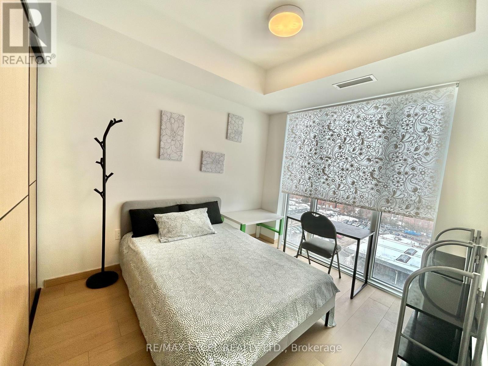 910 - 3429 Sheppard Avenue E, Toronto, Ontario  M1T 3K5 - Photo 2 - E13694406