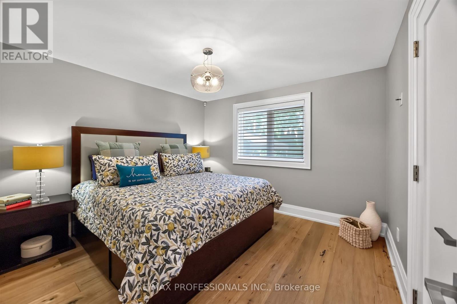 57 Merrygale Crescent, Toronto, Ontario  M9B 5N9 - Photo 21 - W13694376