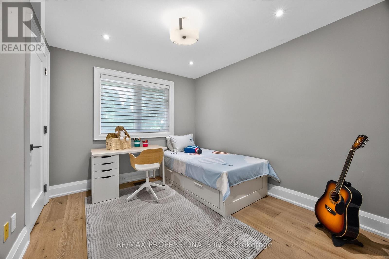 57 Merrygale Crescent, Toronto, Ontario  M9B 5N9 - Photo 24 - W13694376