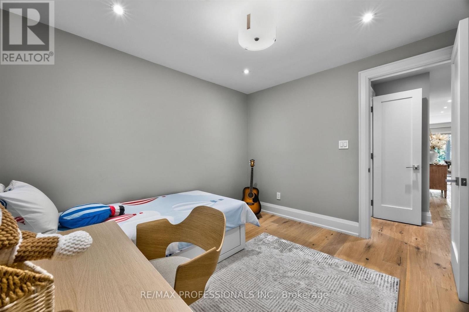 57 Merrygale Crescent, Toronto, Ontario  M9B 5N9 - Photo 25 - W13694376