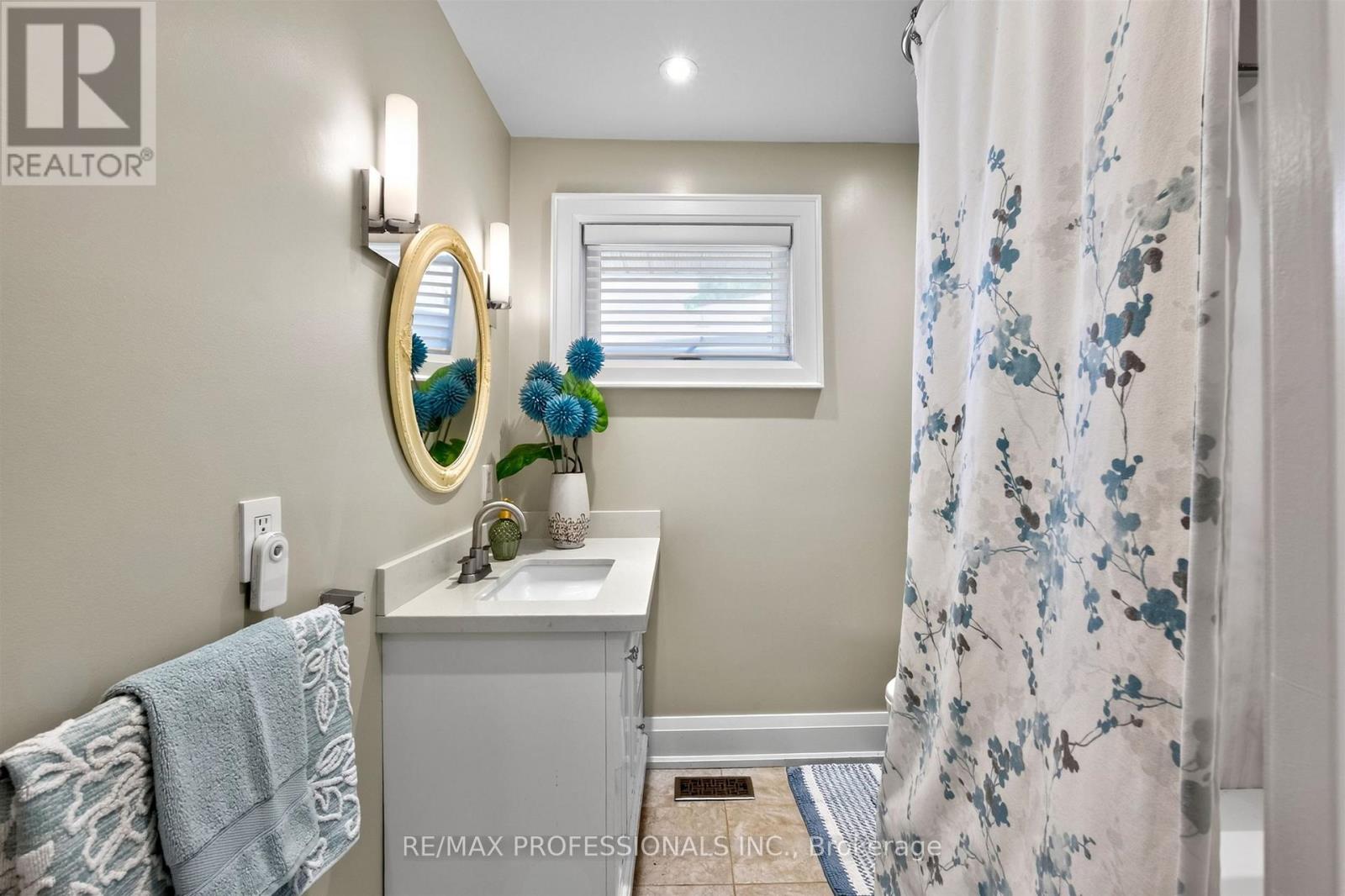 57 Merrygale Crescent, Toronto, Ontario  M9B 5N9 - Photo 28 - W13694376