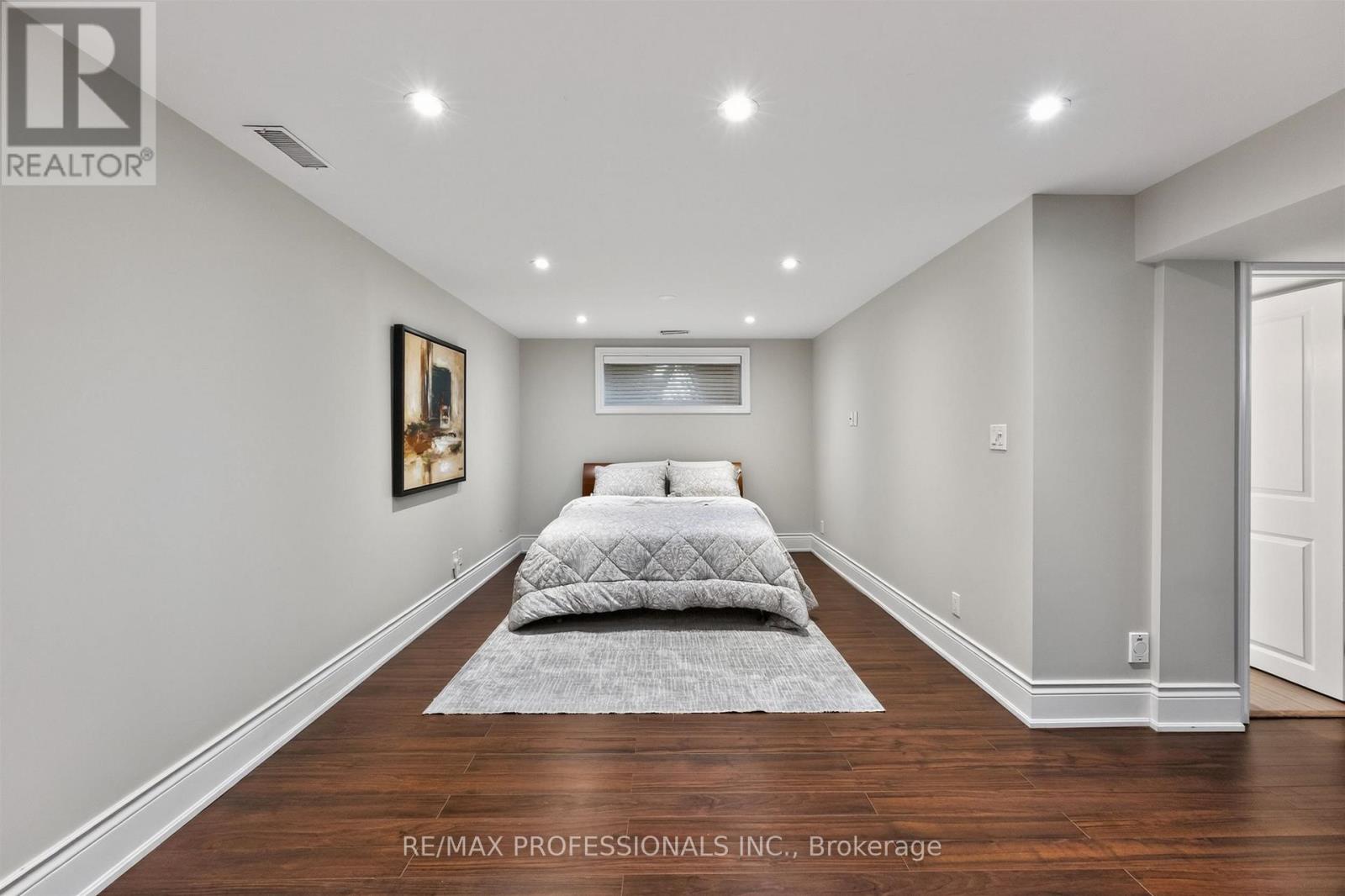 57 Merrygale Crescent, Toronto, Ontario  M9B 5N9 - Photo 36 - W13694376