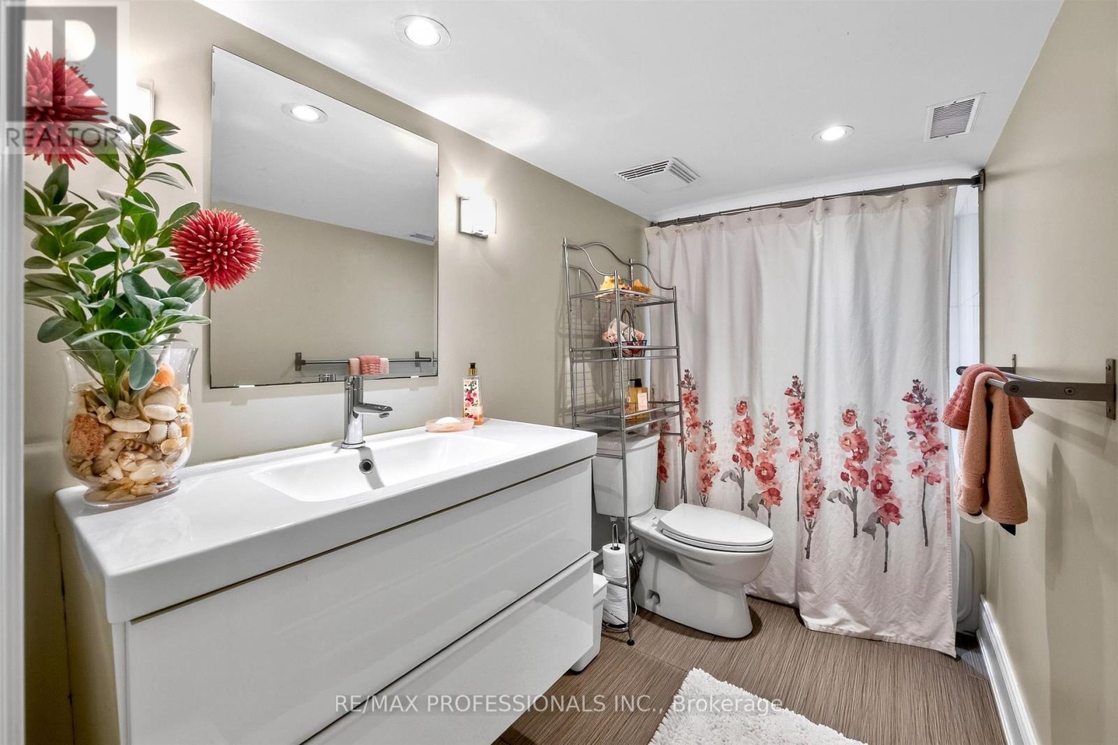 57 Merrygale Crescent, Toronto, Ontario  M9B 5N9 - Photo 38 - W13694376