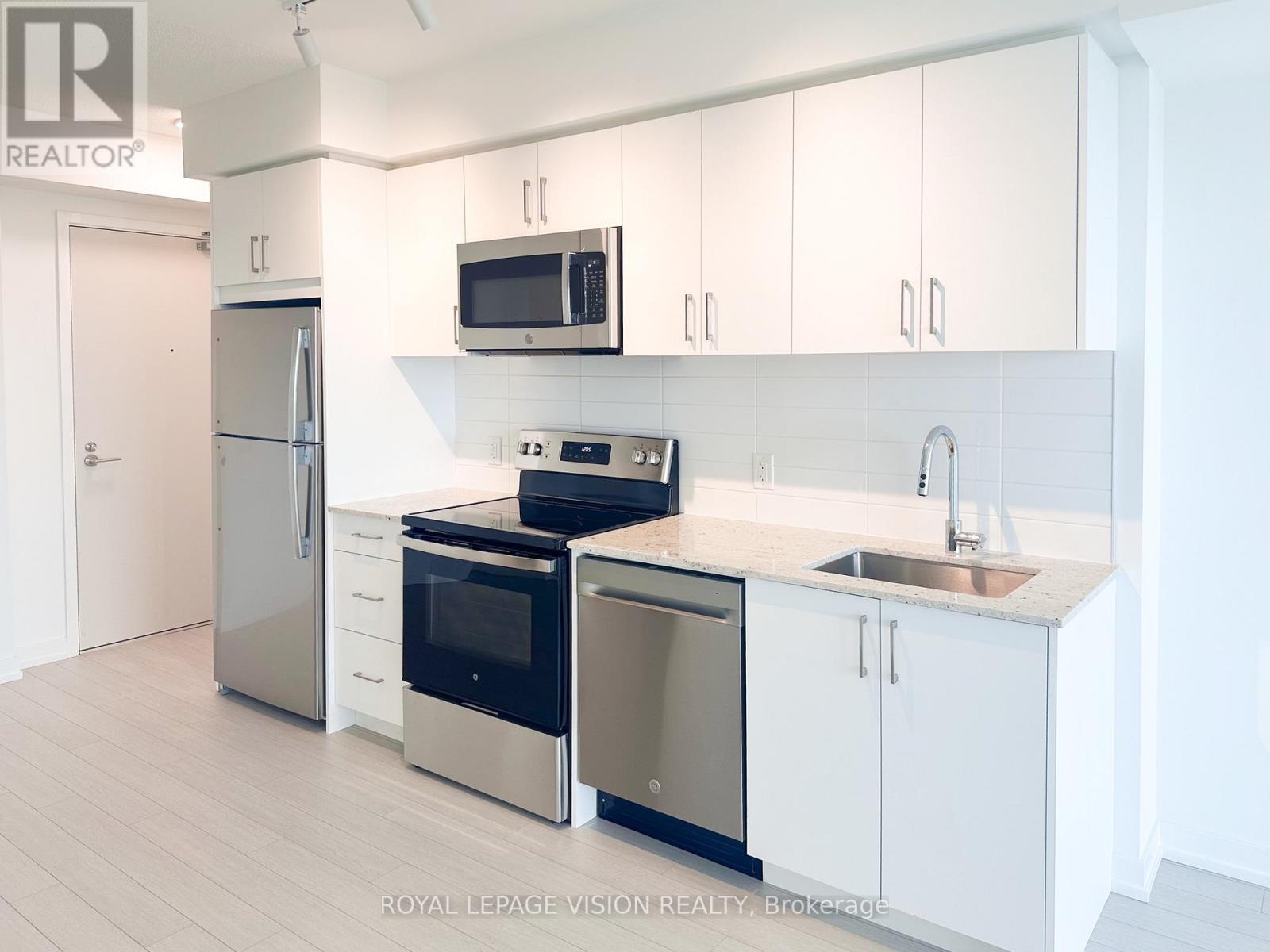 1411 - 4010 Eglinton Avenue W, Toronto, Ontario M9A 0G5 - Photo 7 - W13694382