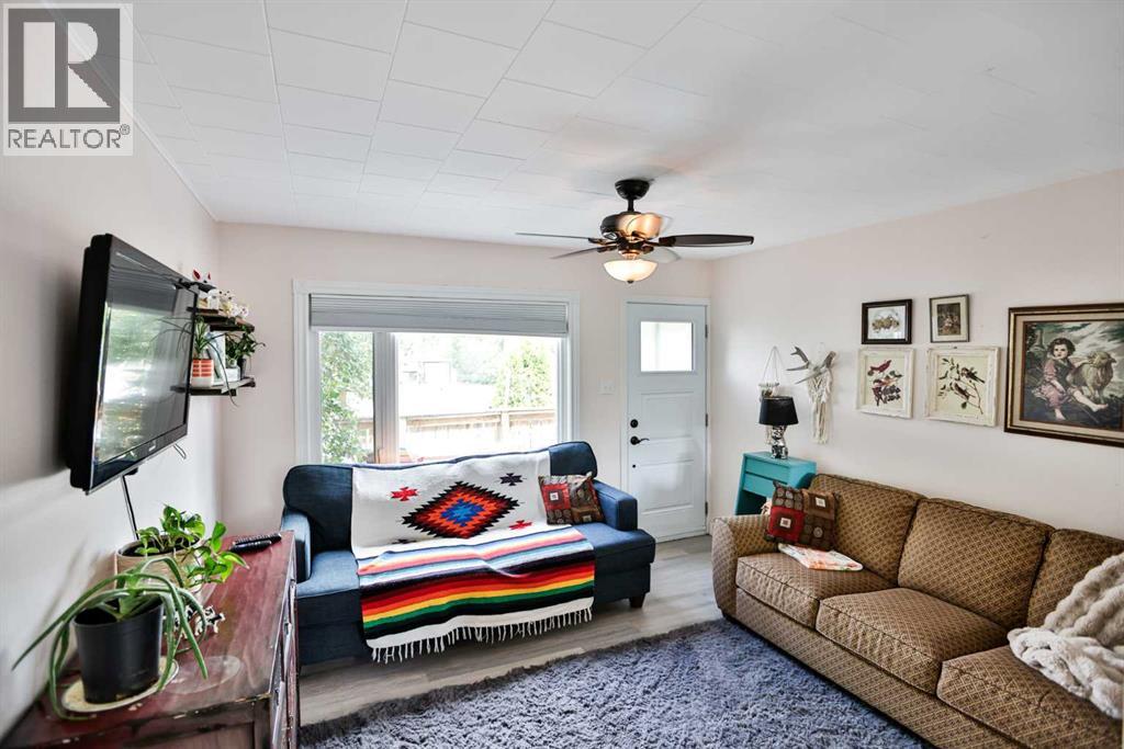 278 N 100 E, Raymond, Alberta  T0K 2S0 - Photo 3 - A2323412