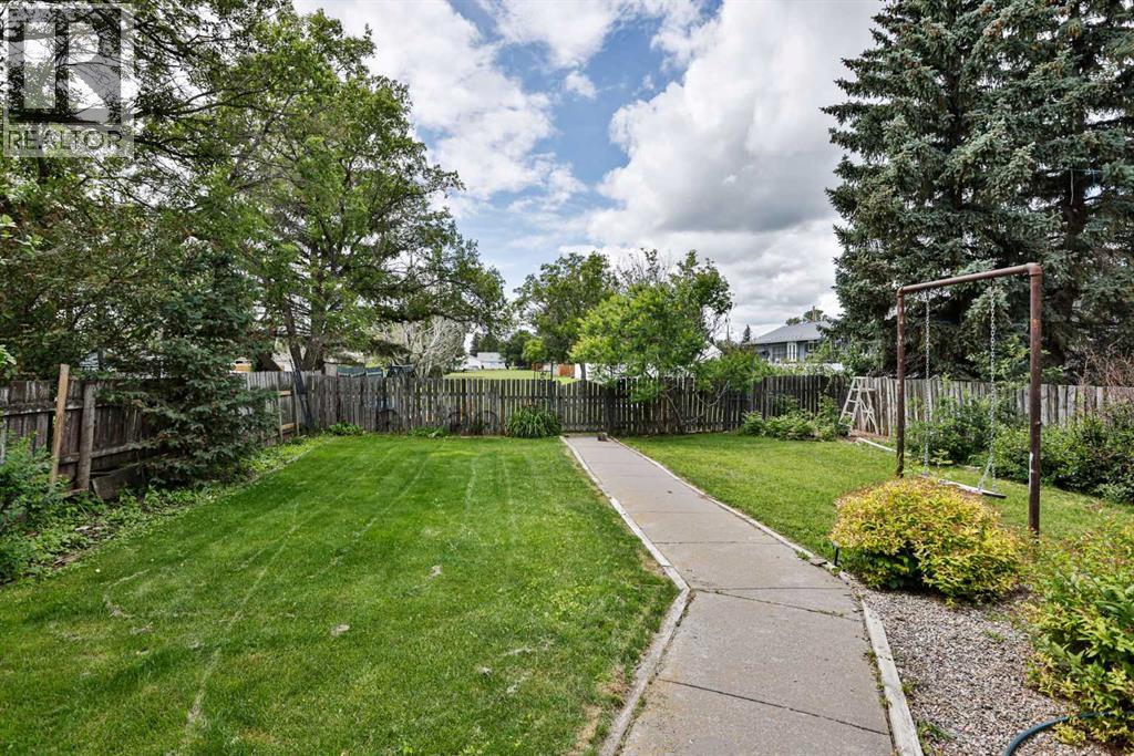 278 N 100 E, Raymond, Alberta  T0K 2S0 - Photo 9 - A2323412