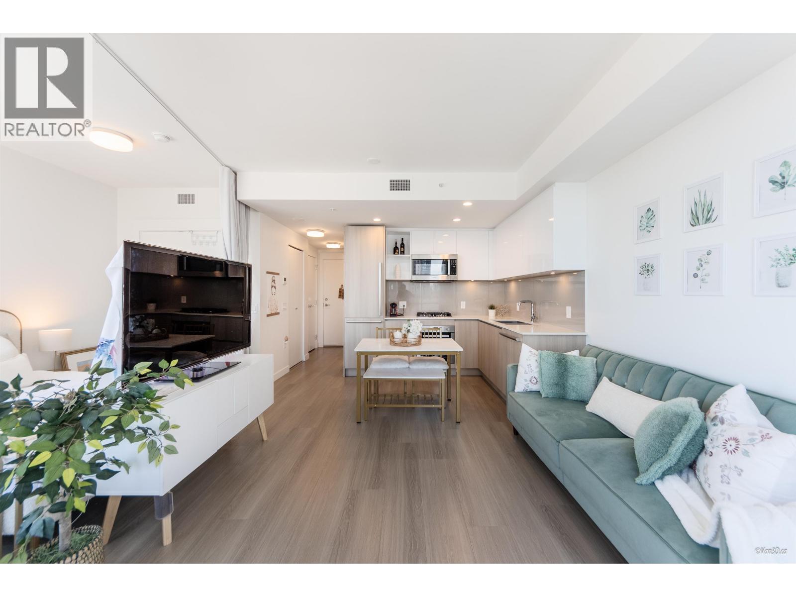 807 618 Carnarvon Street, New Westminster, British Columbia  V3M 0N9 - Photo 3 - R3135854