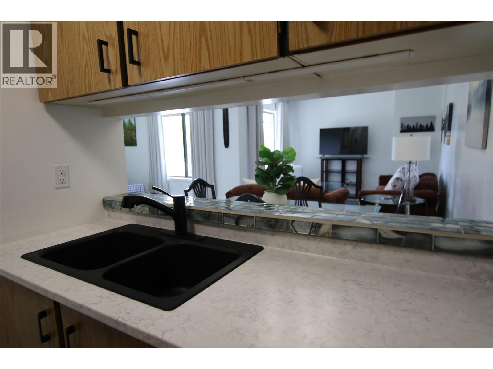 185 Chamberlain Crescent Unit# 310, Tumbler Ridge, British Columbia  V0C 2W0 - Photo 3 - 10392072