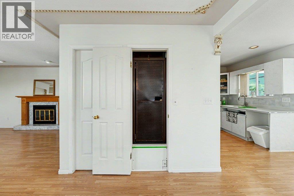 3630 Cambridge Street, Vancouver, British Columbia V5K 1M6 - Photo 13 - R3156637