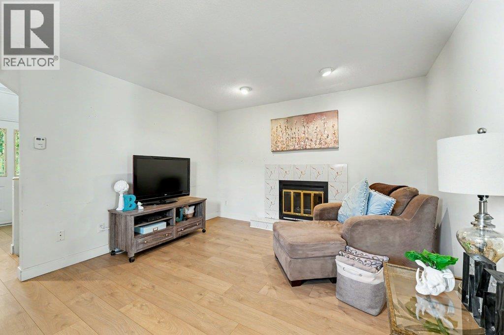 3630 Cambridge Street, Vancouver, British Columbia V5K 1M6 - Photo 4 - R3156637
