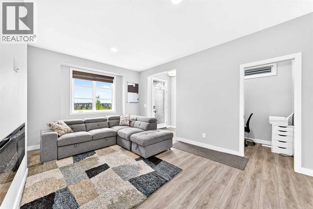 164 Langwell Common SE, Airdrie, Alberta  T4A 3R3 - Photo 12 - A2337809