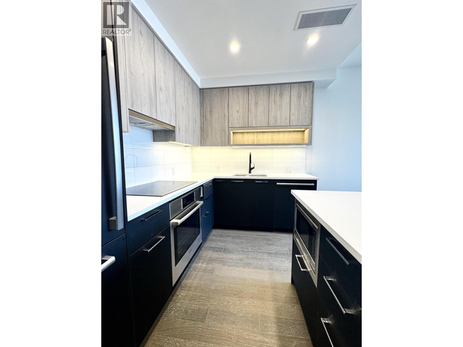 211 8398 Oak Street, Vancouver, British Columbia V6P 0L9 - Photo 8 - R3156936