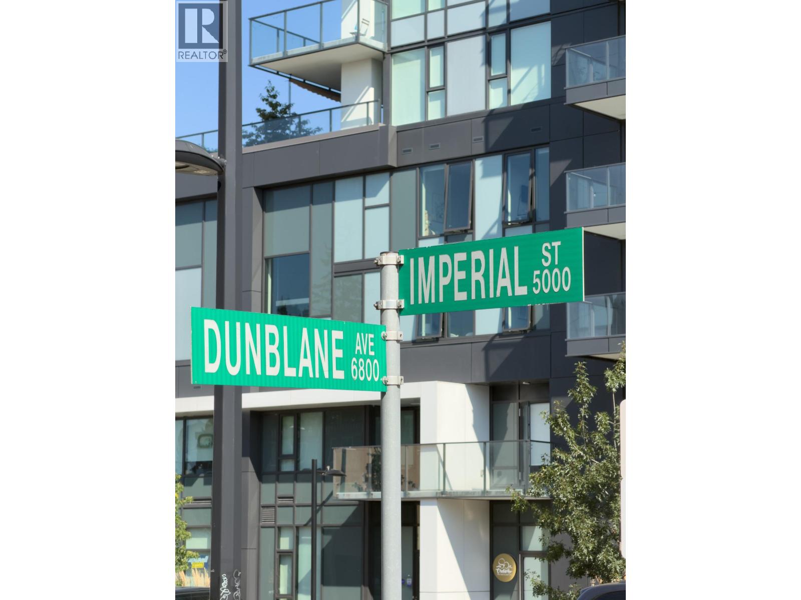 305 6875 Dunblane Avenue, Burnaby, British Columbia V5J 0G6 - Photo 3 - R3157001
