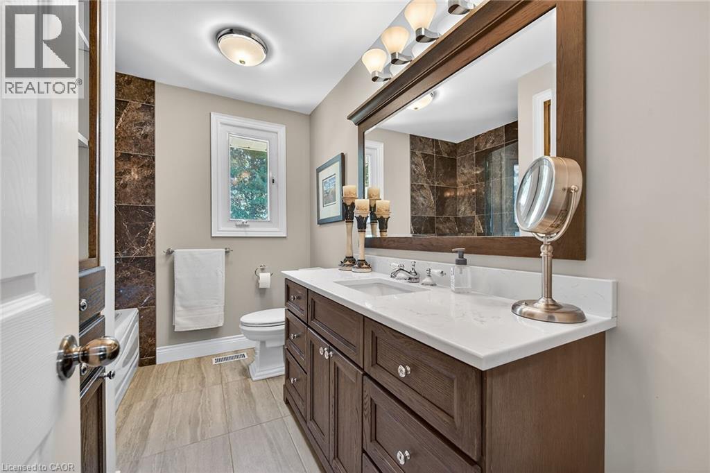 5590 Blind Line, Burlington, Ontario  L7P 0B2 - Photo 20 - 40840210